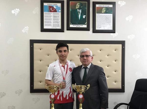 KICKBOKS LIGHT CONTACT Türkiye Şampiyonasında Büyük Başarı