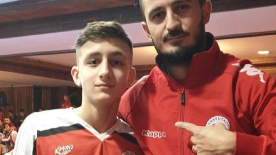 Öğrencimiz Adem OSMA Kickboks'ta Türkiye 3.sü